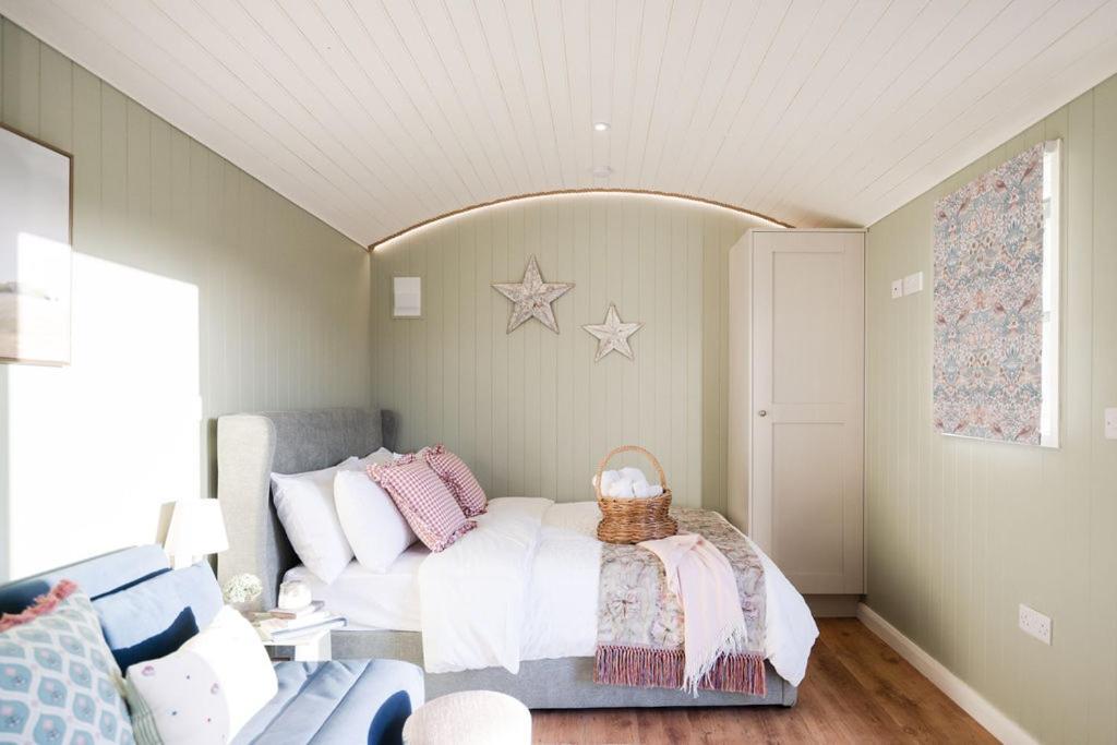 Barfield Shepherds Hut Magherafelt Ngoại thất bức ảnh