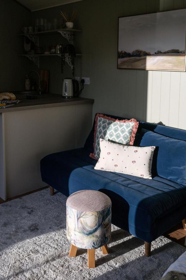 Barfield Shepherds Hut Magherafelt Ngoại thất bức ảnh