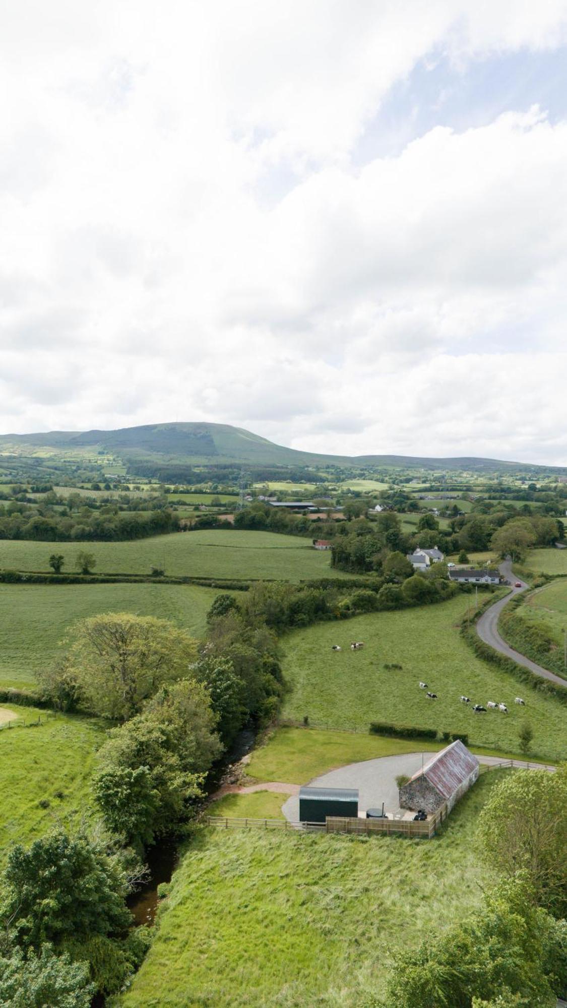 Barfield Shepherds Hut Magherafelt Ngoại thất bức ảnh